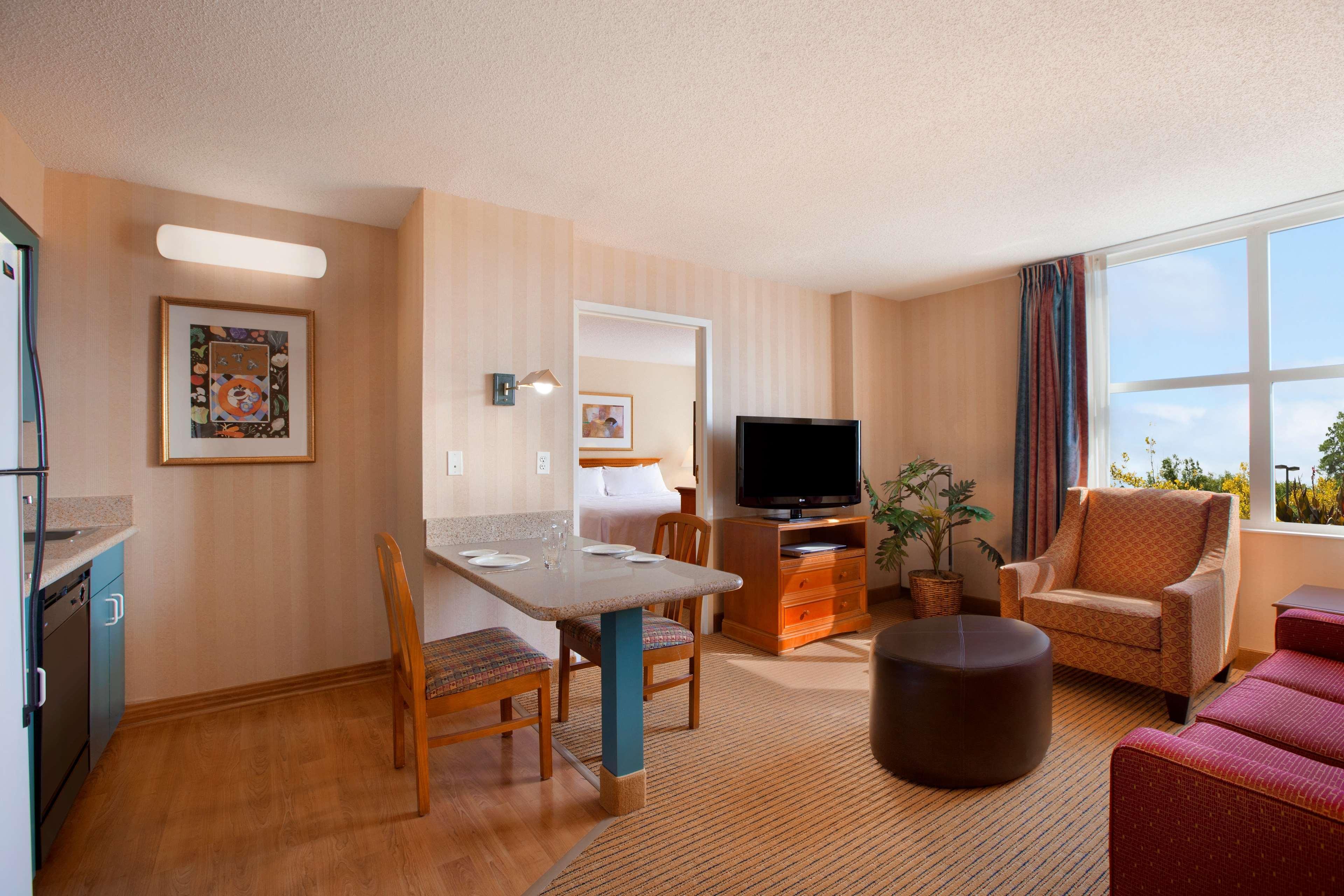 Homewood Suites By Hilton Falls Church Merrifield Eksteriør billede
