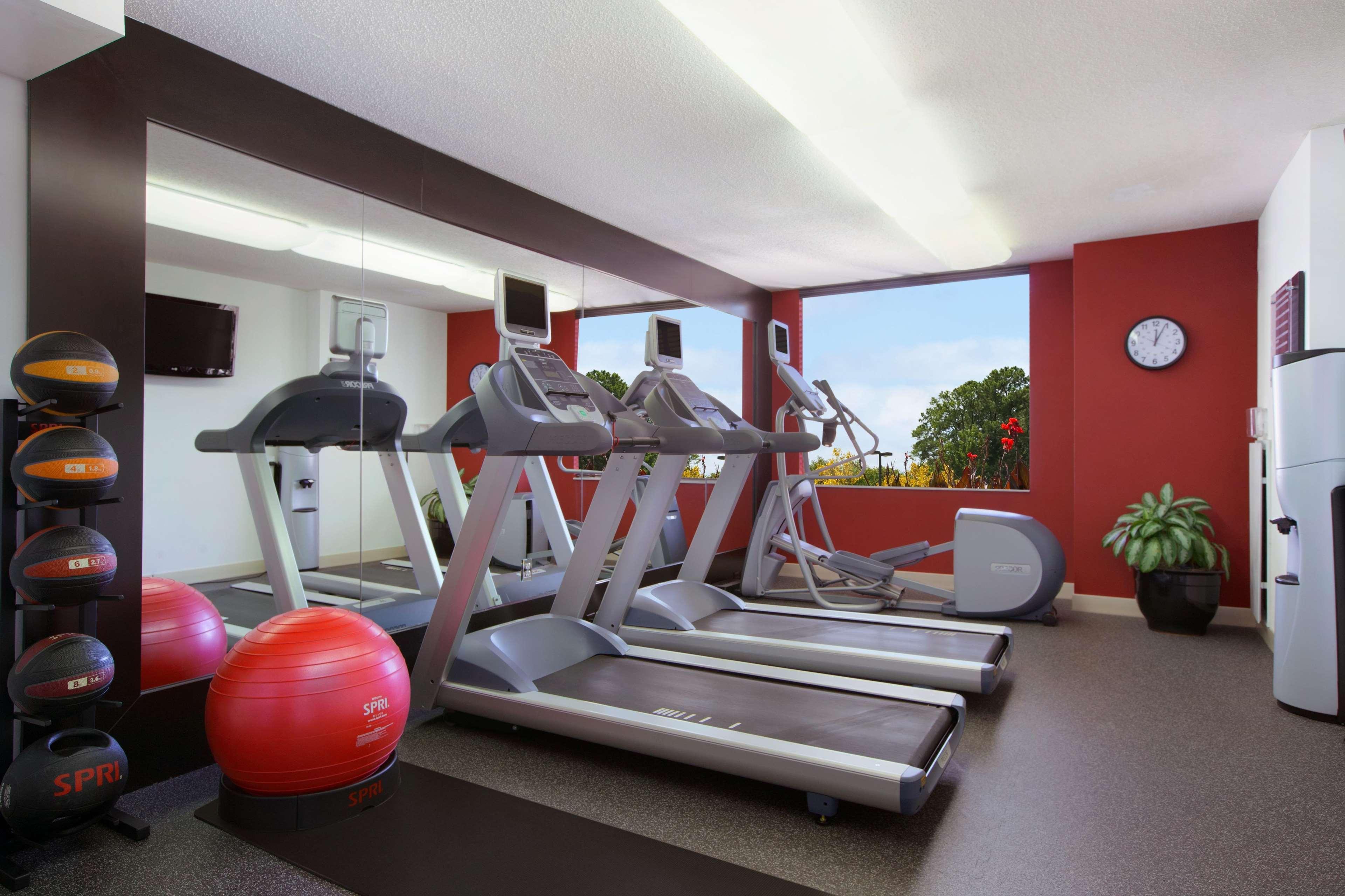 Homewood Suites By Hilton Falls Church Merrifield Eksteriør billede