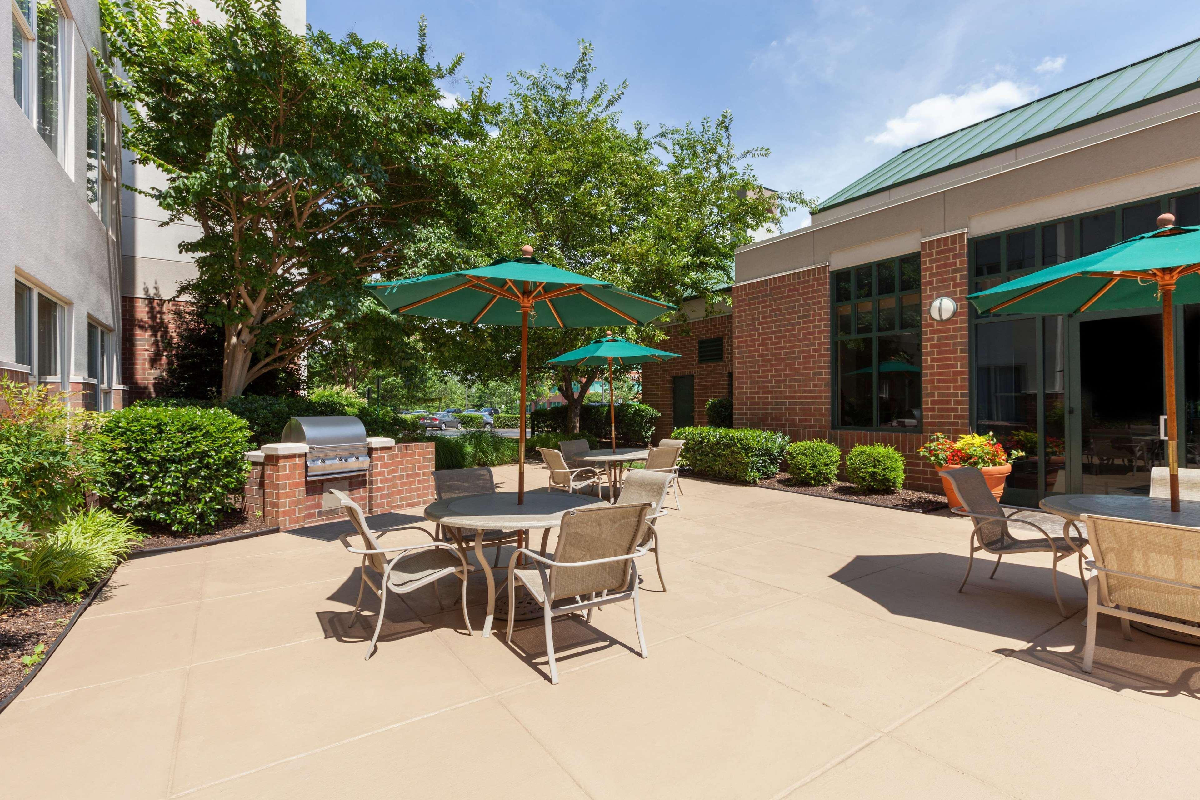 Homewood Suites By Hilton Falls Church Merrifield Eksteriør billede