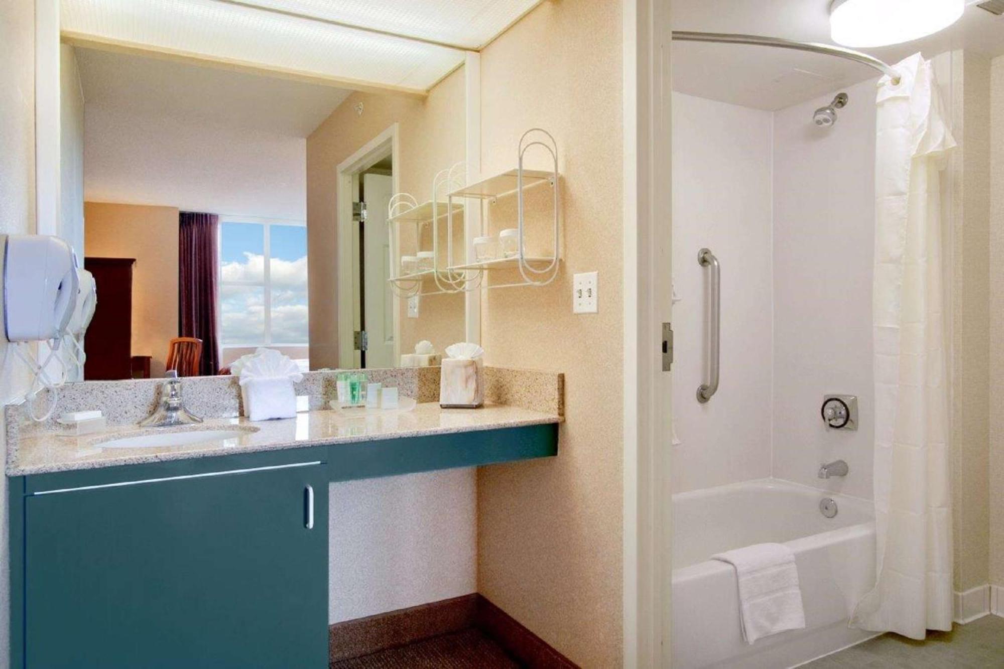 Homewood Suites By Hilton Falls Church Merrifield Eksteriør billede