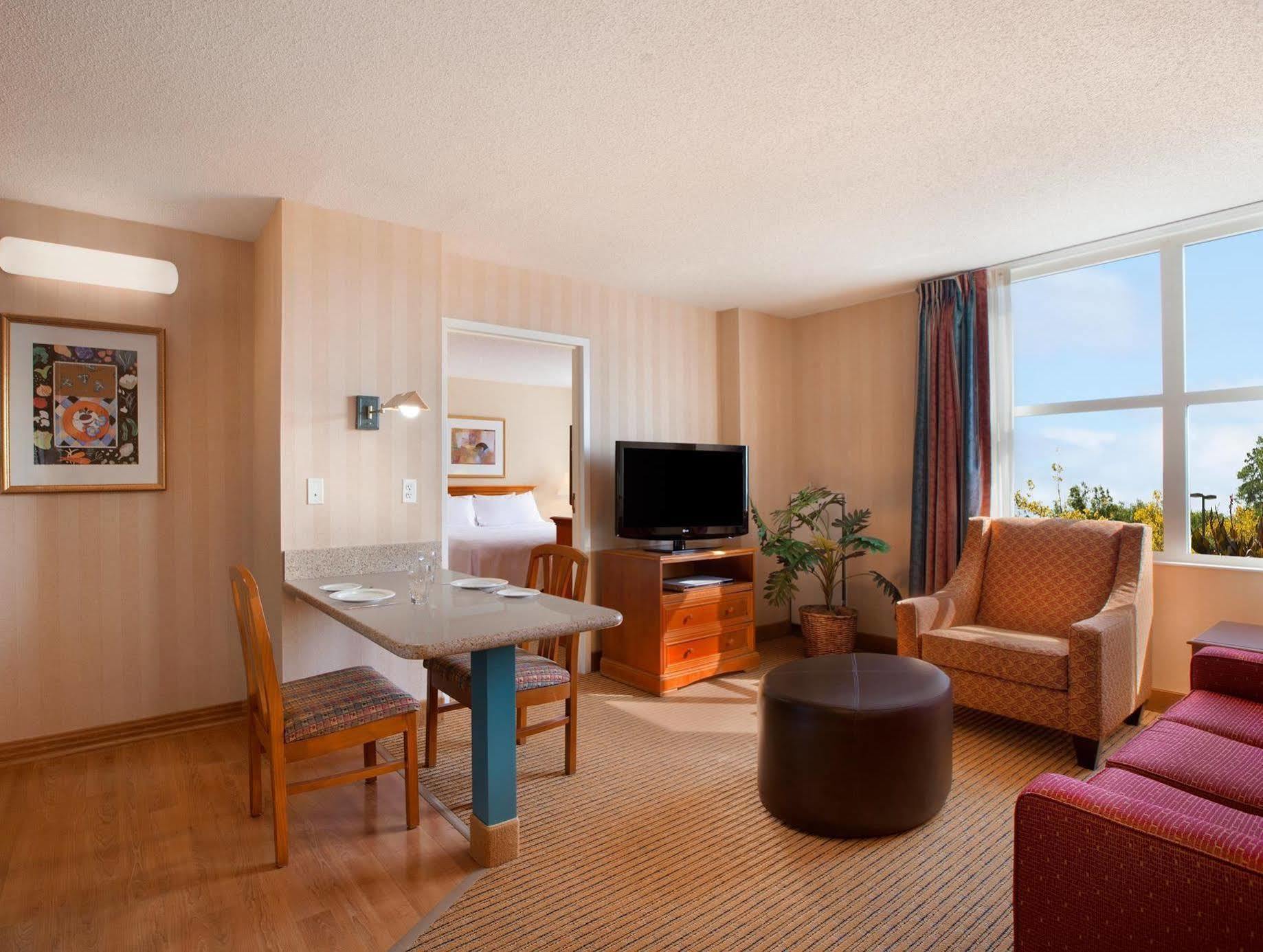 Homewood Suites By Hilton Falls Church Merrifield Eksteriør billede